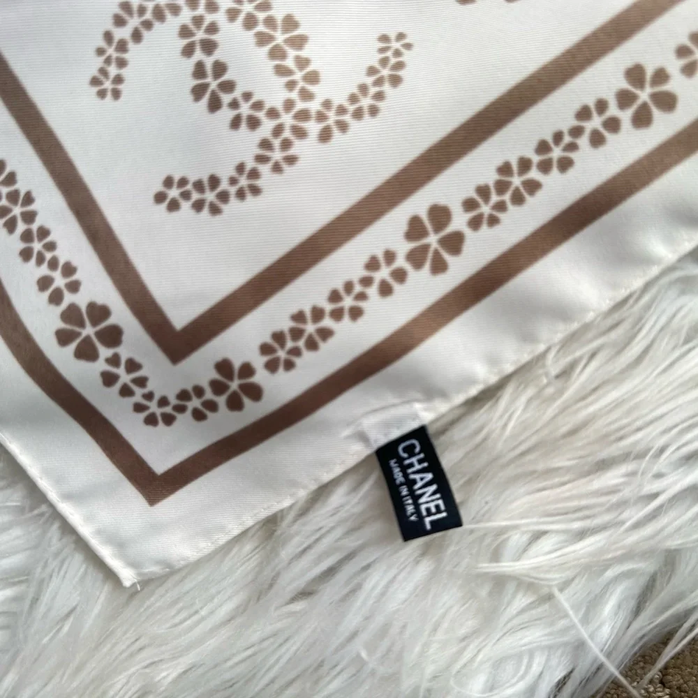 Chanel luxury vibes silky scarf 35x35‼️LAST ONE LEFT